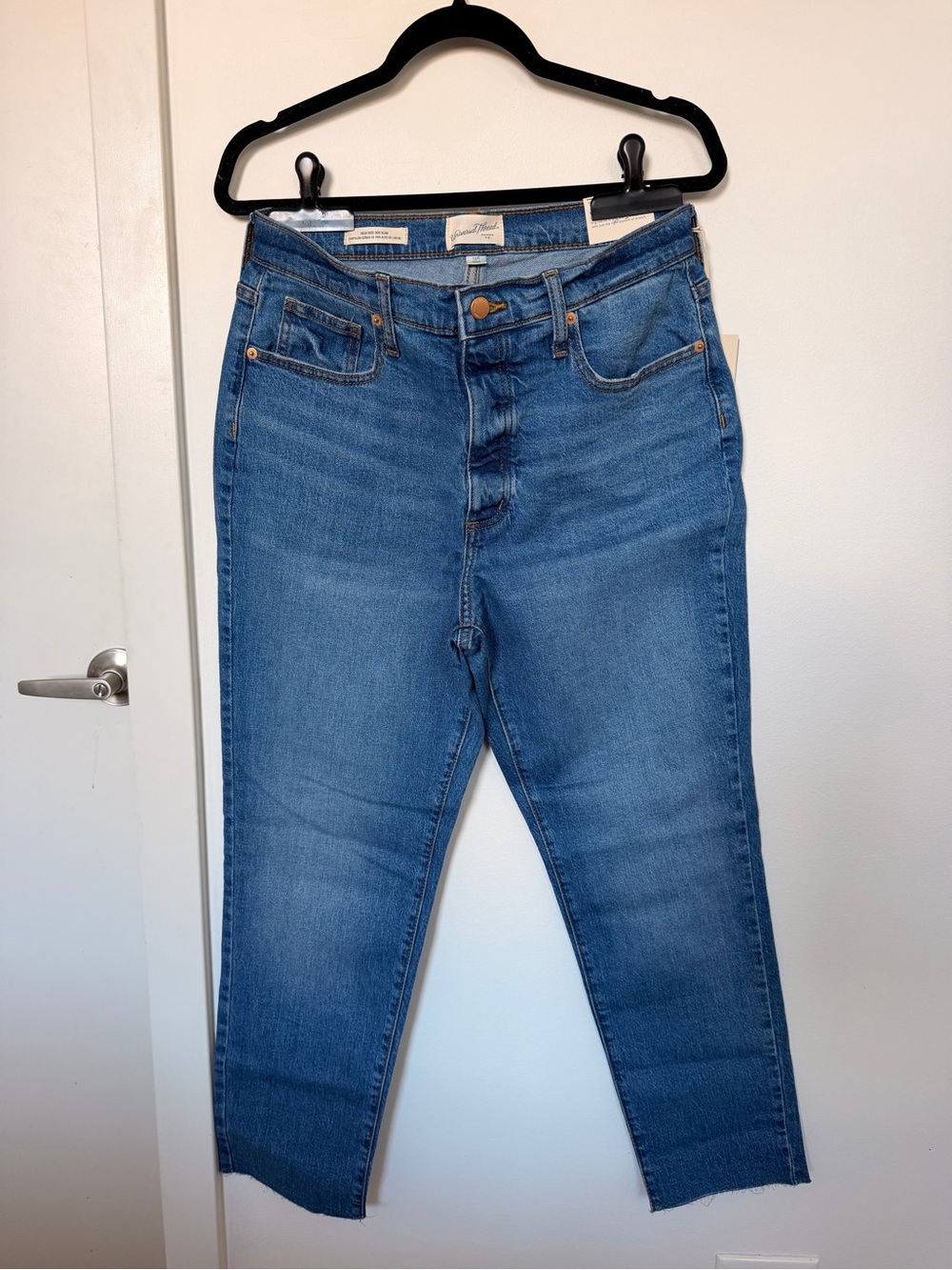 Universal Threads 90s Slim High-Rise Blue Women’s Jeans